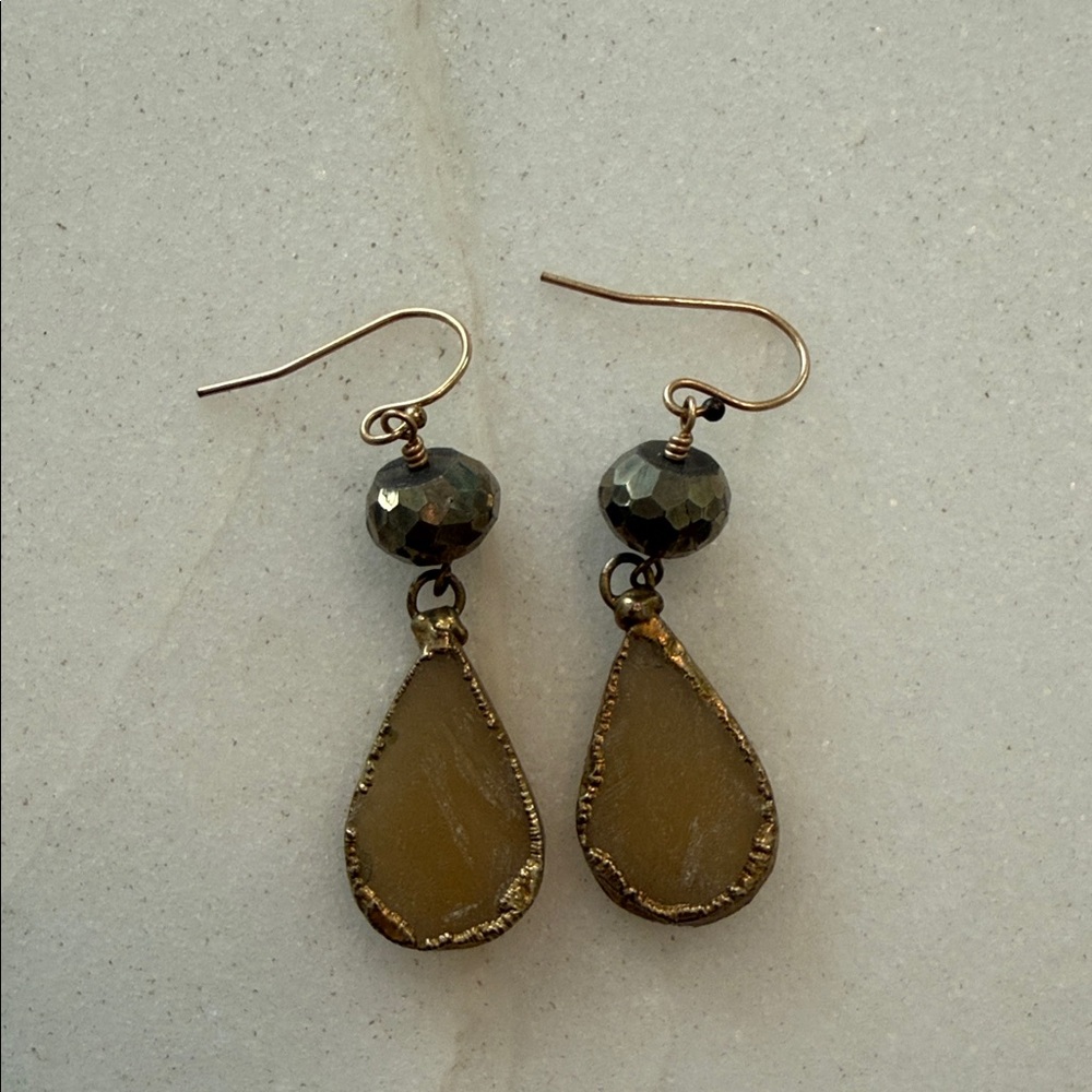 Elegant Gold and Brown Drop Earrings